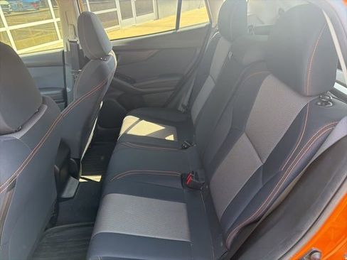 Used 2019 Subaru Crosstrek 2.0i Premium w/ Eyesight System image 17