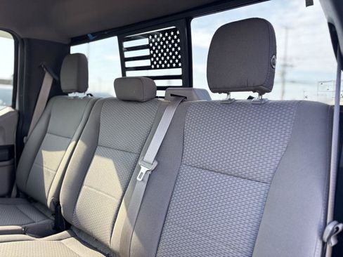 Used 2017 Ford F150 XLT w/ Equipment Group 302A Luxury AWD/4WD image 15