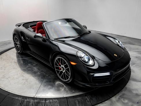 Used 2019 Porsche 911 Turbo image 29