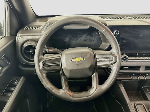 Used 2023 Chevrolet Colorado W/T RWD image 17