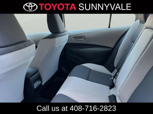 Used 2023 Toyota Corolla LE w/ LE Convenience Package FWD image 5