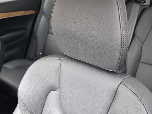 Used 2024 Volvo XC90 B6 Plus w/ Protection Package Premier image 24