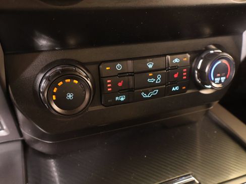 Used 2020 Ford F150 XLT w/ Equipment Group 302A Luxury AWD/4WD image 8
