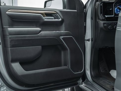 Used 2025 Chevrolet Silverado 1500 LT image 34