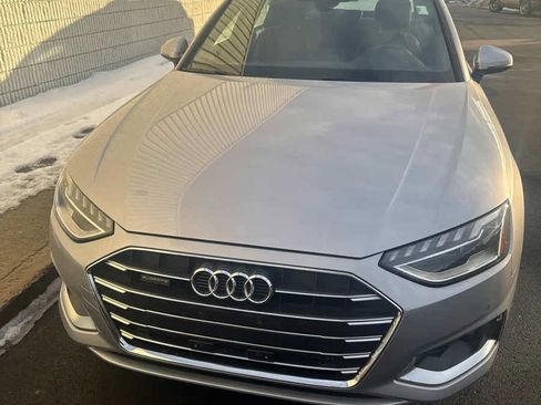 Used 2023 Audi A4 2.0T Premium w/ Convenience Package image 2