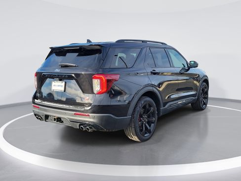 Used 2020 Ford Explorer ST w/ ST Street Pack image 3