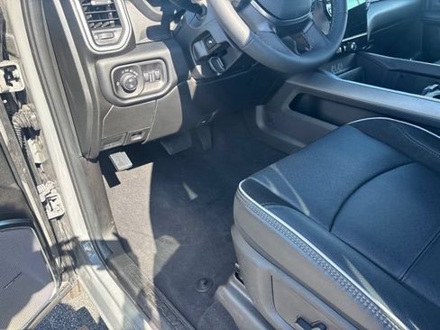 Used 2026 RAM 3500 Laramie AWD/4WD image 16