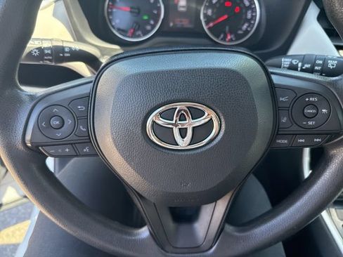 Used 2020 Toyota RAV4 XLE w/ All Weather Liner Package AWD/4WD image 24