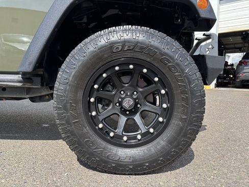Used 2016 Jeep Wrangler Unlimited Sport AWD/4WD image 9