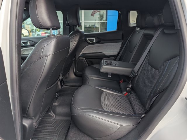Used 2023 Jeep Compass Latitude AWD/4WD image 15