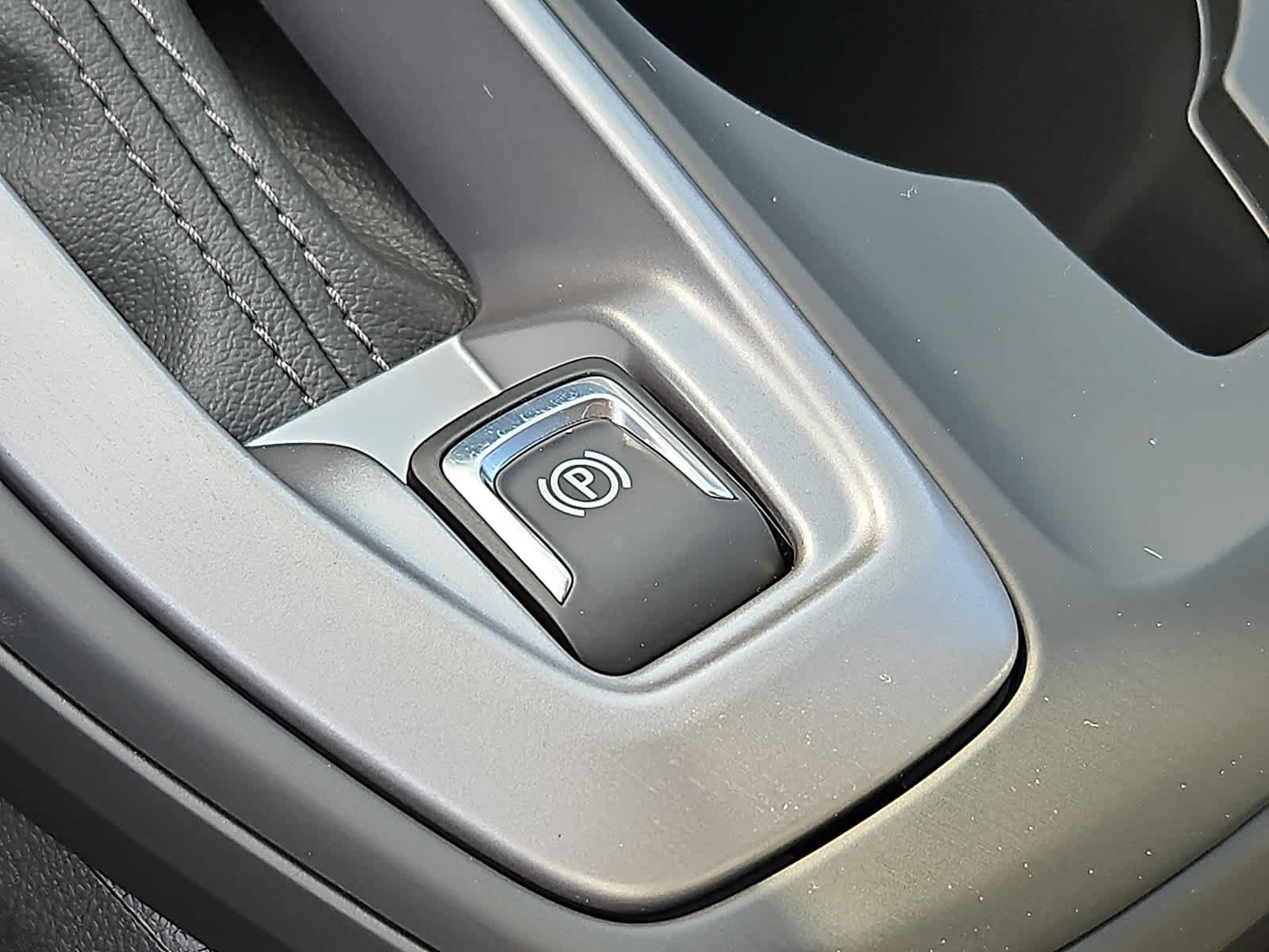 New 2026 Chevrolet Trax LS w/ LS Convenience Package FWD image 20
