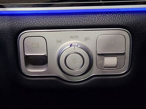 Used 2024 Mercedes-Benz GLS 450 4MATIC image 39