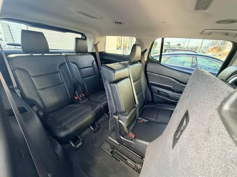 Used 2017 GMC Acadia SLT image 11