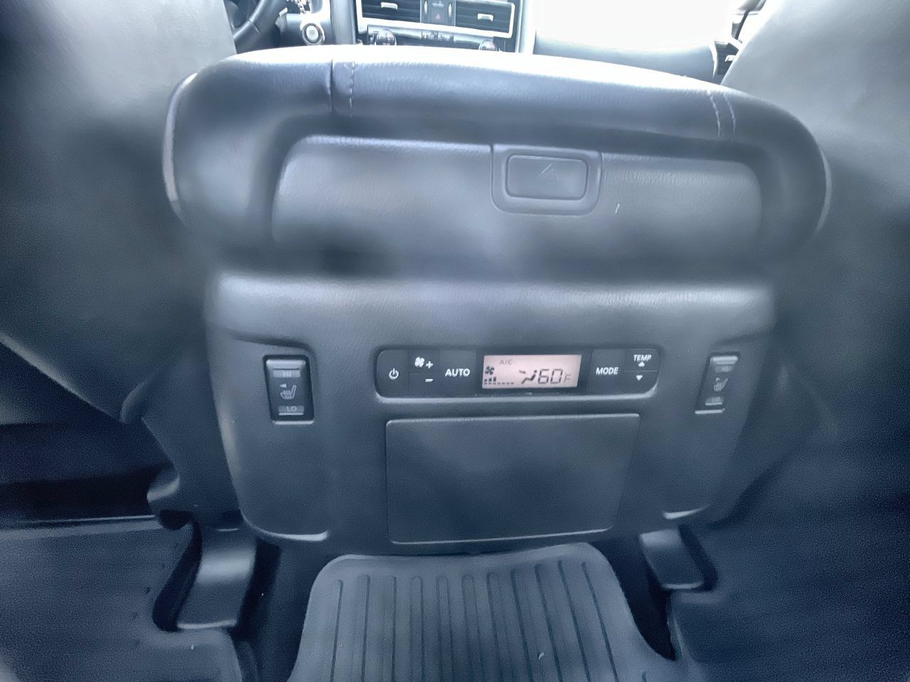 Used 2023 Nissan Armada Platinum w/ Captain's Chairs Package RWD image 22