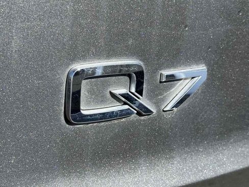 Used 2023 Audi Q7 3.0T Prestige AWD/4WD image 16