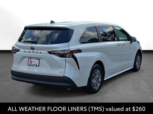 Certified 2025 Toyota Sienna XLE AWD/4WD image 6