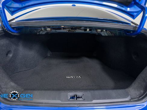 Used 2024 Nissan Sentra SR FWD image 32