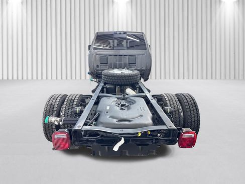 New 2026 RAM 5500 Tradesman AWD/4WD image 6