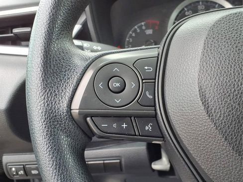Used 2021 Toyota Corolla LE FWD image 14