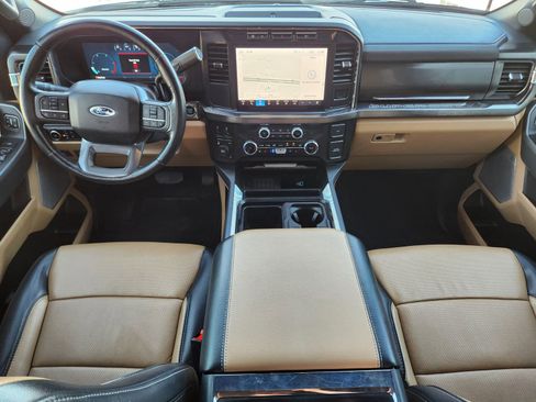 Used 2024 Ford F350 Lariat image 28