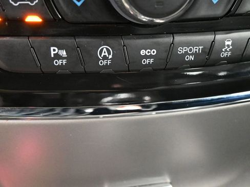 Used 2021 Jeep Grand Cherokee Limited image 13