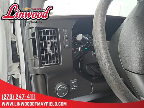 Used 2024 Chevrolet Express 2500 w/ Driver Convenience Package image 14