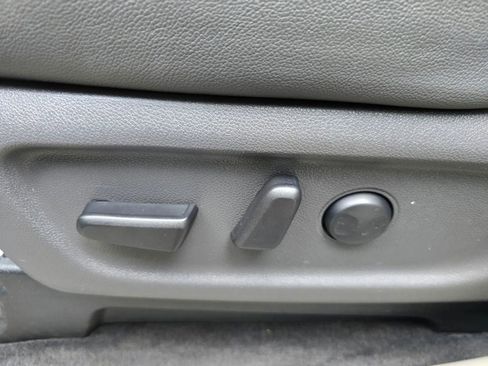 Used 2018 Kia Sedona EX image 21