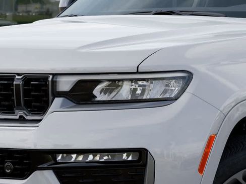 New 2026 Jeep Grand Cherokee L Summit AWD/4WD image 10