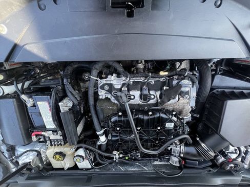 Used 2019 Chevrolet Impala Premier FWD image 18