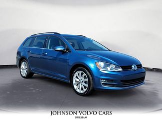 Used 2016 Volkswagen Golf SE image 1
