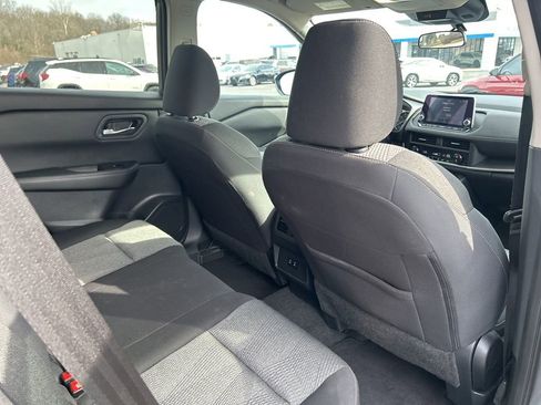 Used 2024 Nissan Rogue SV image 36