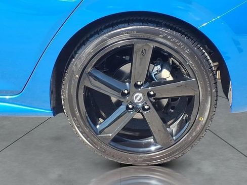 Used 2025 Nissan Sentra SR FWD image 4