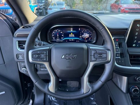 Used 2023 Chevrolet Tahoe Z71 w/ Z71 Off-Road Package image 17