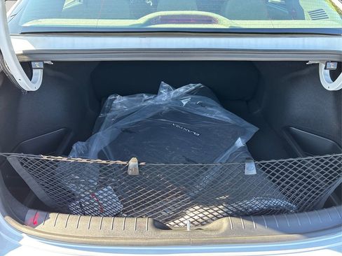 Used 2025 Hyundai Elantra Blue image 11