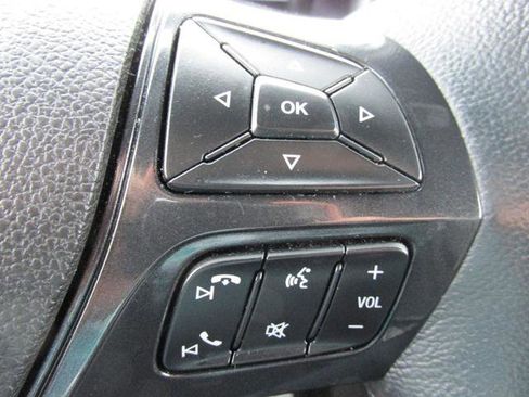 Used 2017 Ford Explorer XLT w/ Equipment Group 202A image 17