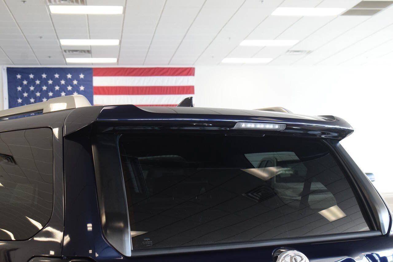 Used 2019 Toyota 4Runner Limited AWD/4WD image 12