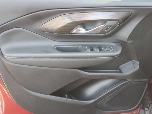 Certified 2024 GMC Terrain SLE w/ Driver Convenience Package FWD image 14