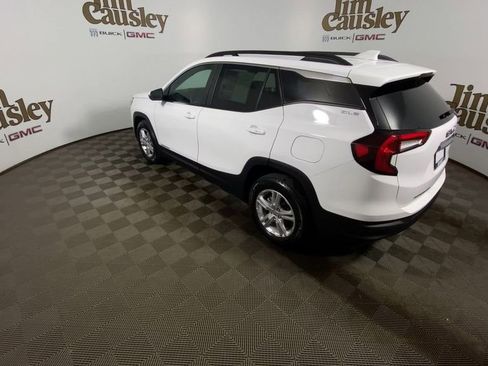 Certified 2024 GMC Terrain SLE w/ Driver Convenience Package FWD image 6