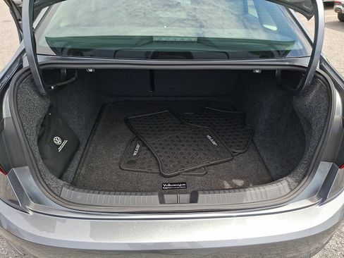 Used 2021 Volkswagen Jetta SE FWD image 28