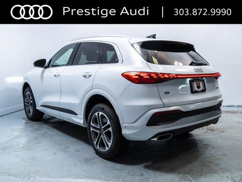 Used 2025 Audi Q5 Premium w/ Convenience Package AWD/4WD image 3