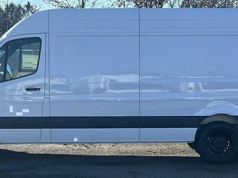 New 2025 Mercedes-Benz Sprinter 2500 image 8
