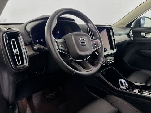 Used 2026 Volvo XC40 B5 Plus AWD/4WD image 21
