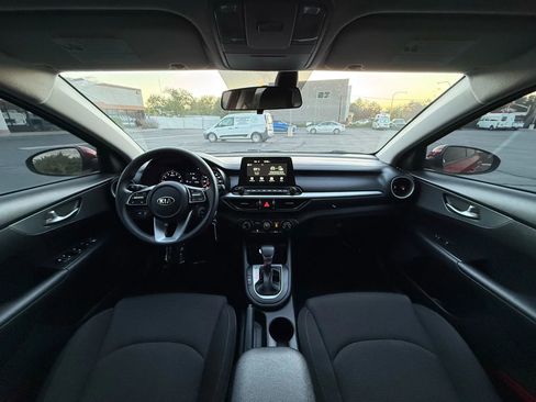 Used 2021 Kia Forte LXS image 16