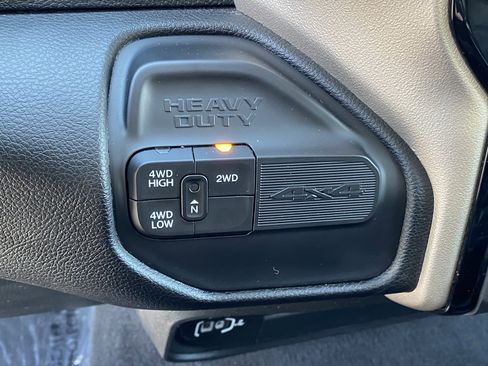Used 2024 RAM 2500 Laramie AWD/4WD image 23