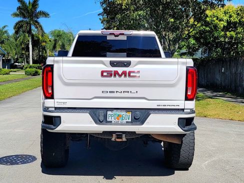 Used 2020 GMC Sierra 2500 Denali w/ Denali Ultimate Package image 16