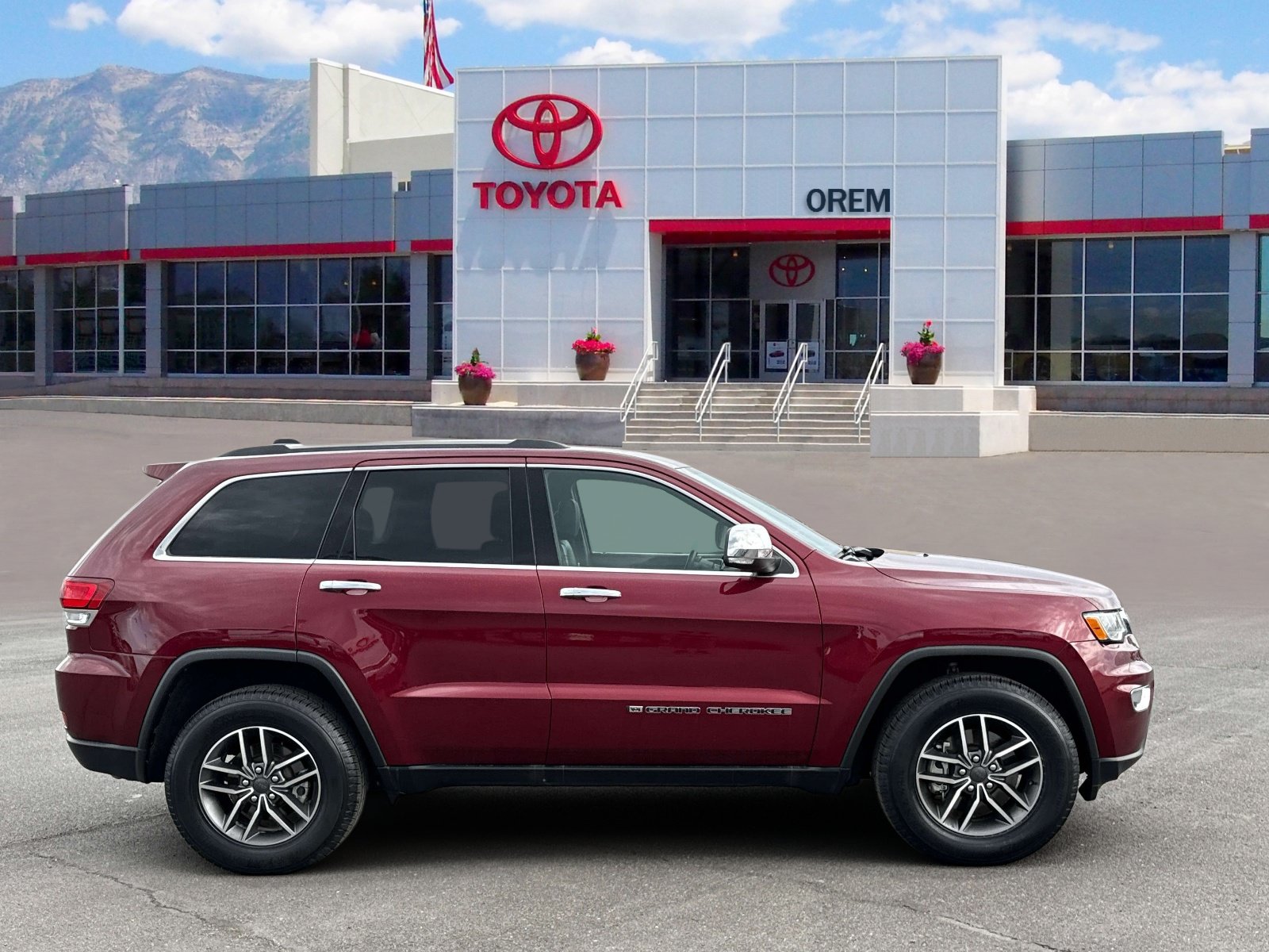 Used 2022 Jeep Grand Cherokee Limited AWD/4WD image 3
