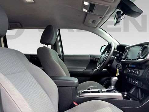 Used 2021 Toyota Tacoma SR5 RWD image 9