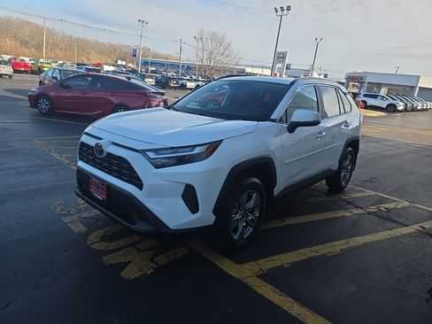 Certified 2023 Toyota RAV4 XLE w/ Convenience Package image 9