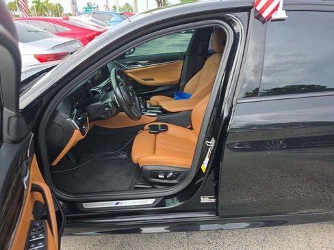 Used 2022 BMW 530i w/ M Sport Package RWD image 5