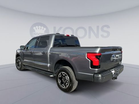 Used 2023 Ford F150 Lightning XLT image 4